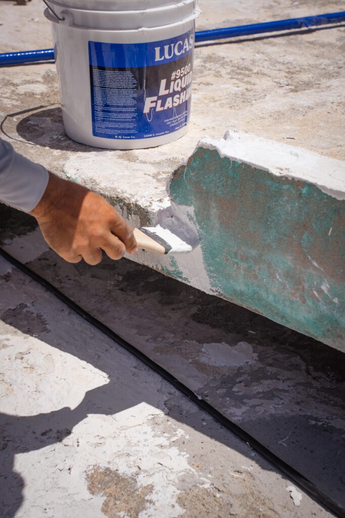 Reparar un techo dañado - Caribe Coatings
