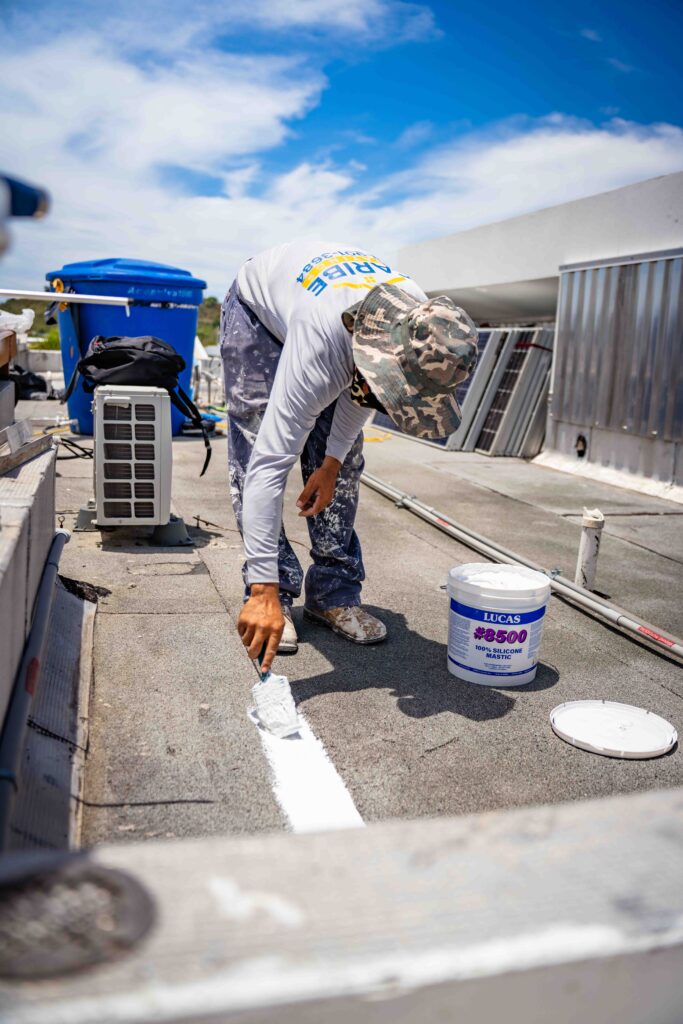 Precio sellado de techo - Caribe Coatings
